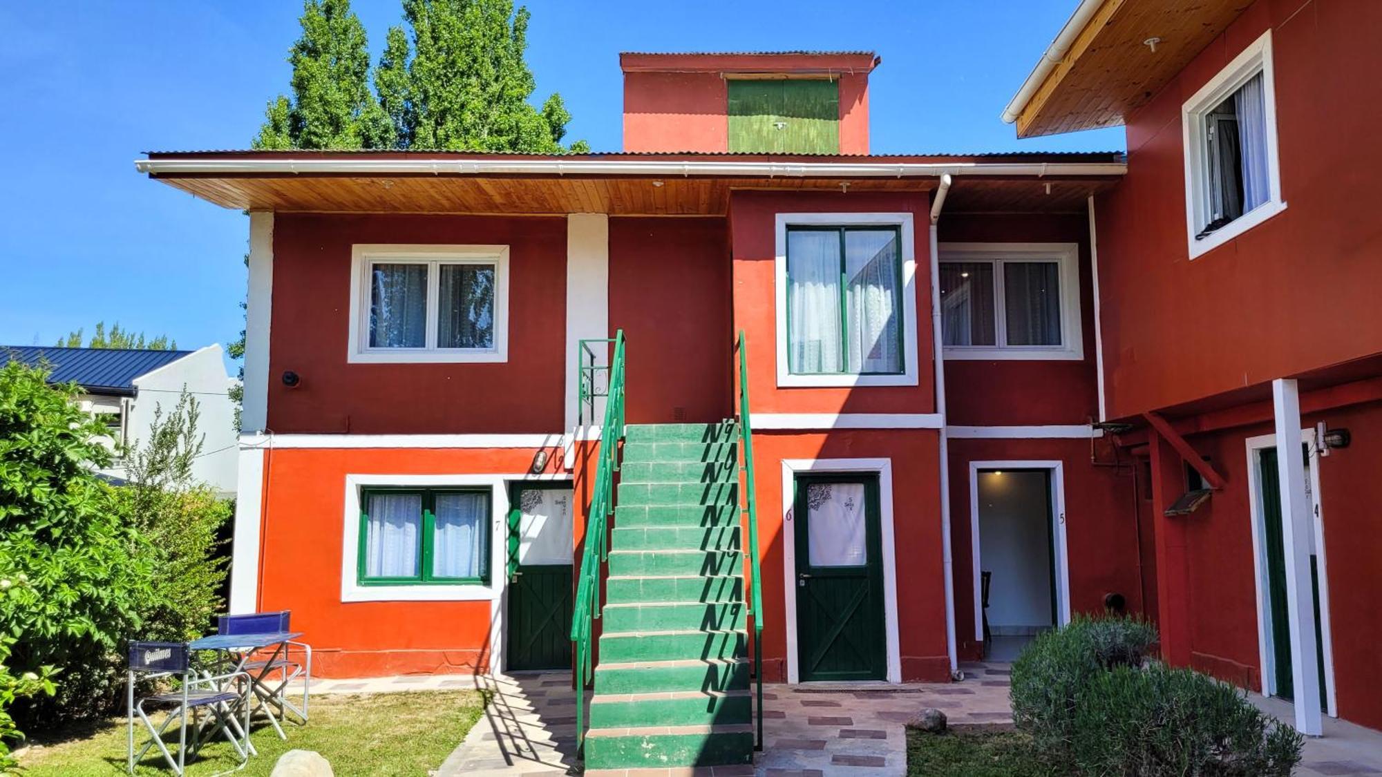 Отель Amancay, Hostal Patagonico Эль-Калафате Экстерьер фото