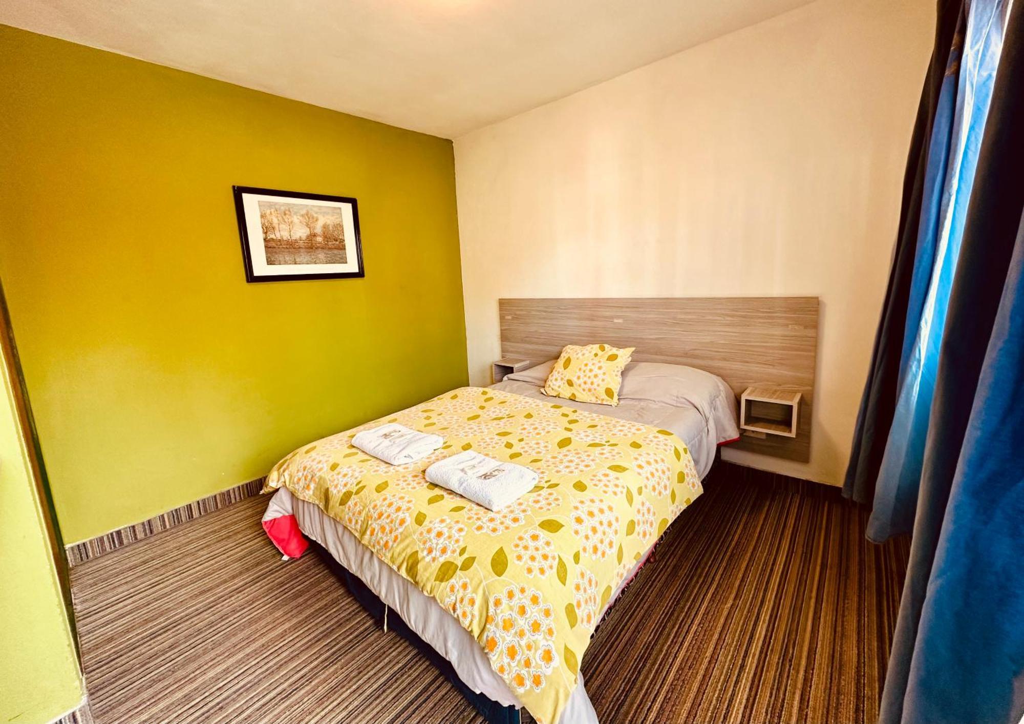 Отель Amancay, Hostal Patagonico Эль-Калафате Экстерьер фото